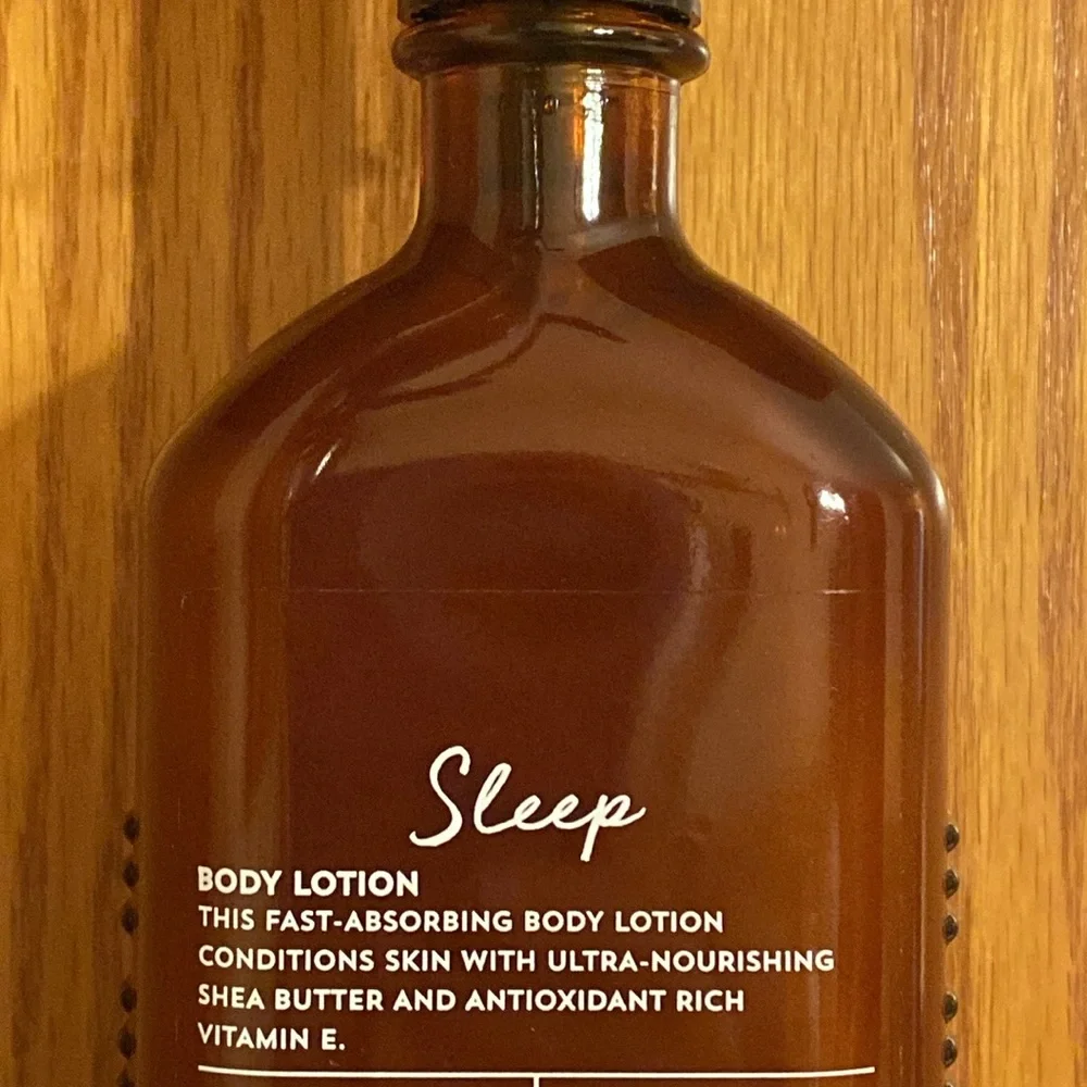 Bath & Body Works LAVENDER VANILLA SLEEP Aromatherapy Body Lotion NWT